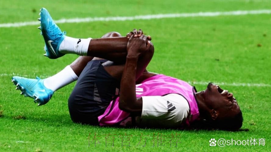 官方:琼阿梅尼左腿受伤 西媒预计伤缺三周 官方:琼阿梅尼左腿受伤 西媒预计伤缺三周